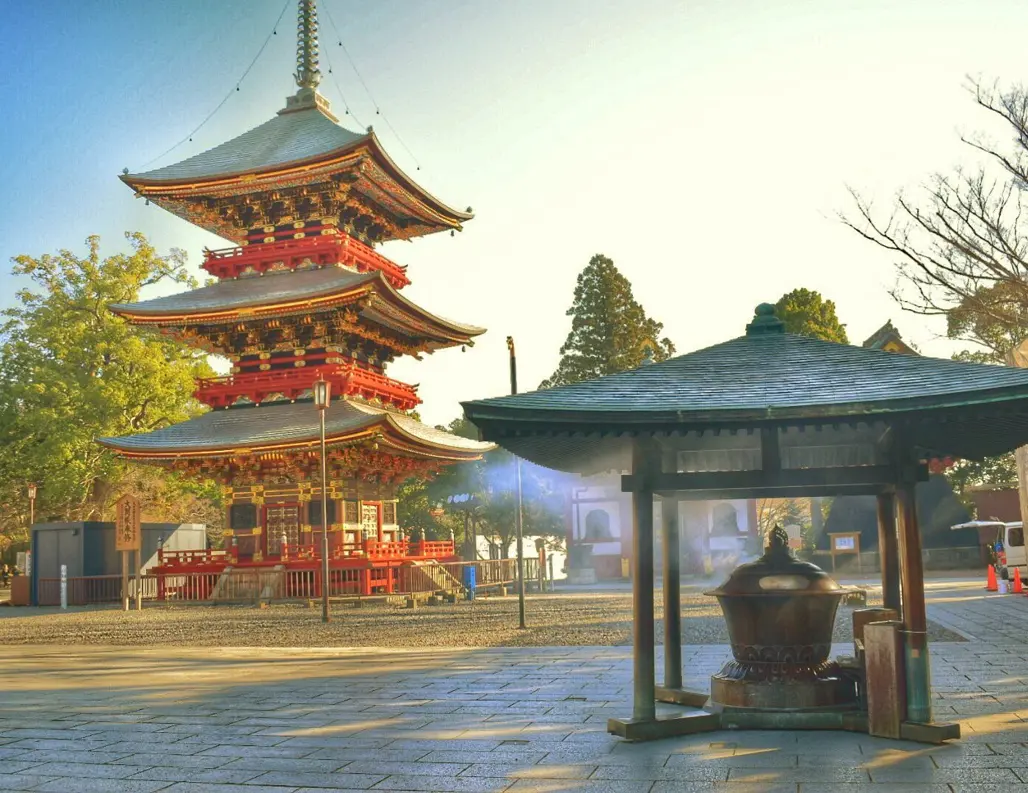 beautiful_temple.jpg_medium